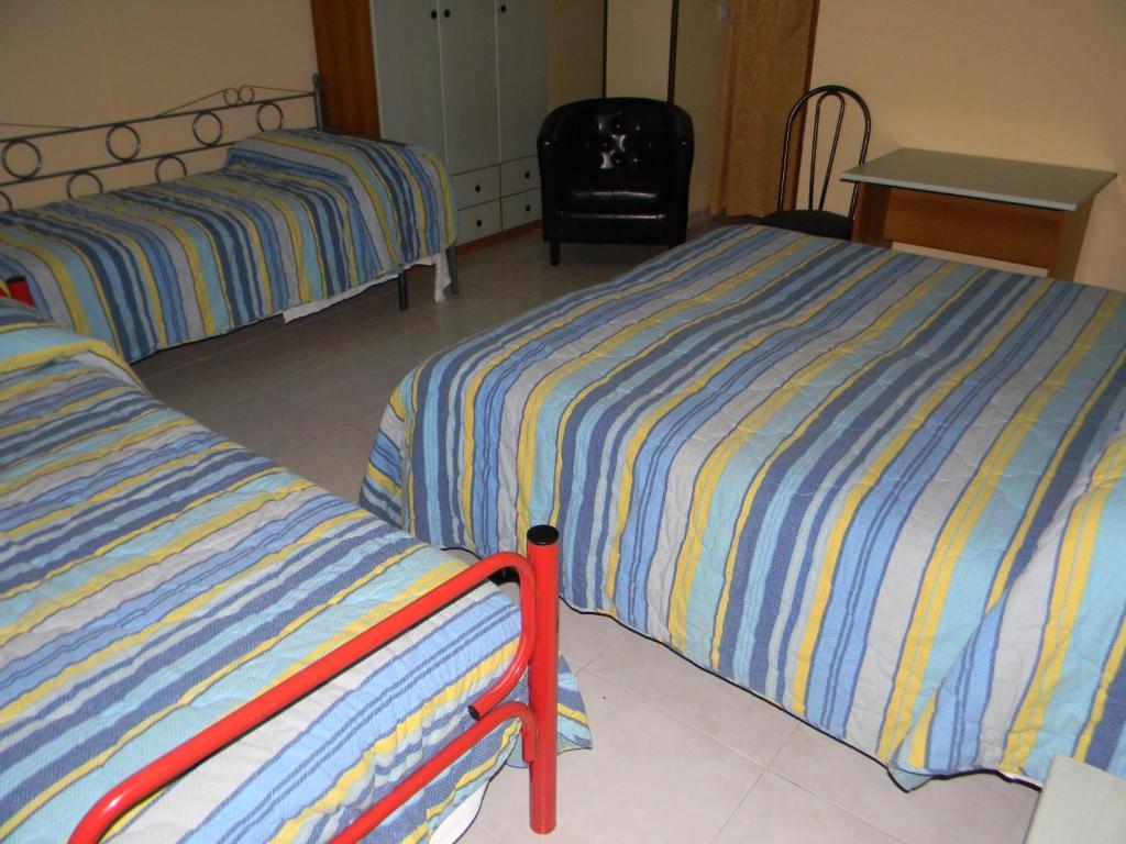 Hotel Mi.ro. Casalnuovo Di Napoli Zimmer foto